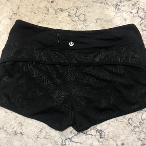 Lululemon Shorts Size 6
